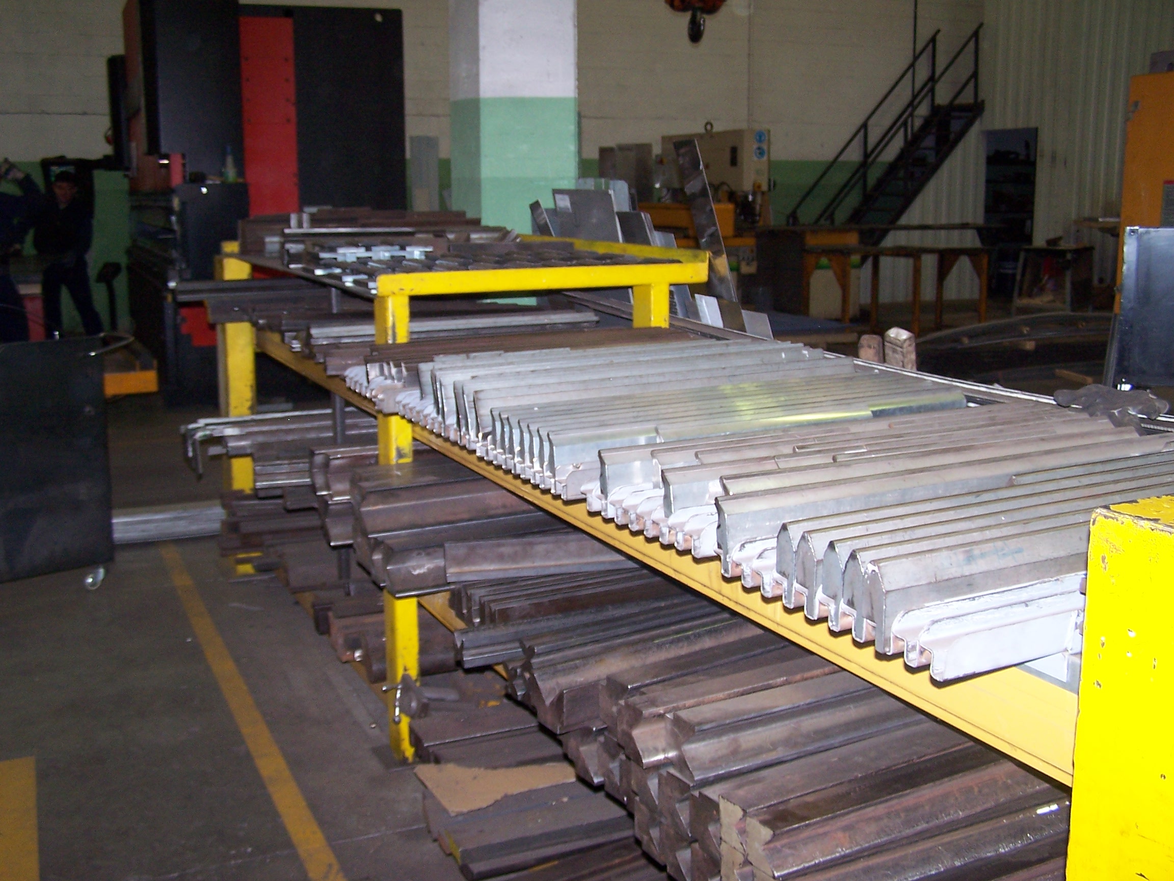 Maquinas para plegado y conformado de chapa en Bizkaia